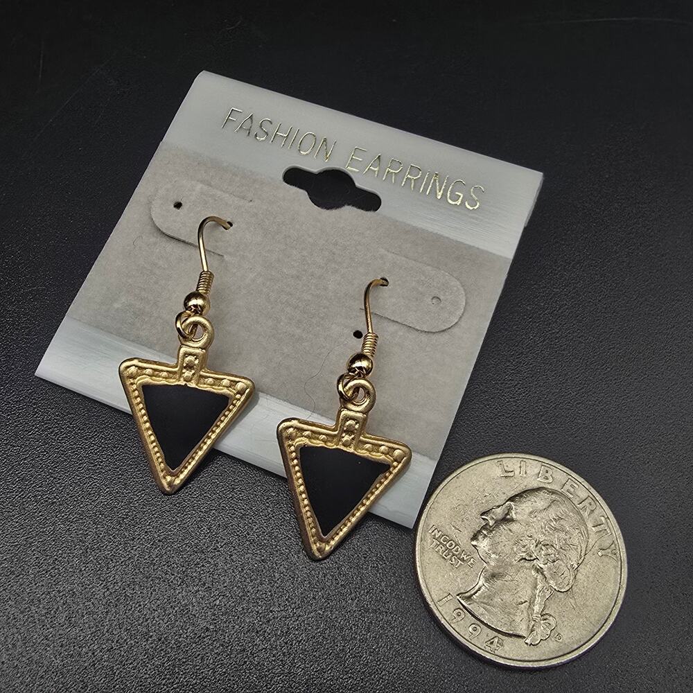 Black Gold Tone Triangle Earrings Vintage 1990s NOS On Card - Picture 5 of 8